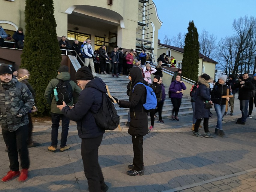 Ostrołęka. Ekstremalna Droga Krzyżowa 2022. Zdjęcia, 8.04.2022