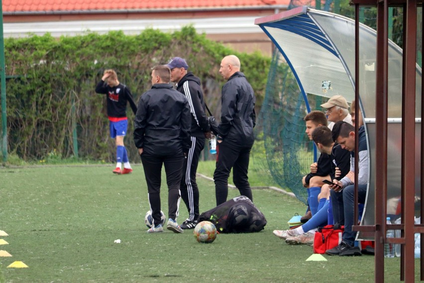 Klasa A. Remis w szlagierze. Broń II Radom - KS Błotnica 2:2. Zobacz zdjęcia