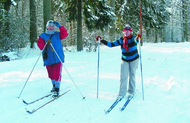 - Biegamy dla przyjemności, bo gdy jest się na nartach biegowych, to jest radość w sercu &#8211; mówi Maria Treszczotko trenująca w Puszczy Białowieskiej (z prawej).