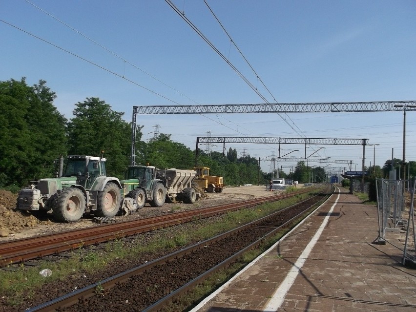 Wrocław: Przyczółki nowego wiaduktu nad Popowicką już stoją (ZOBACZ ZDJĘCIA)