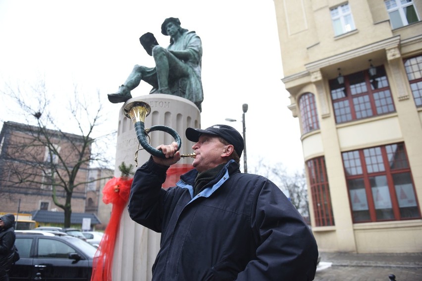 Odsłonięto pomnik Klemensa Janickiego