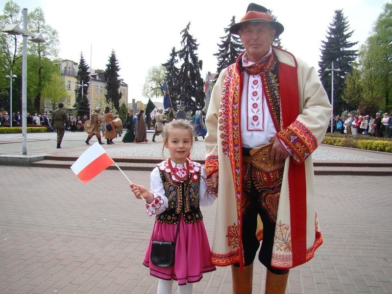 Biało-czerwona parada w Święto Konstytucji 3 maja w Oświęcimiu