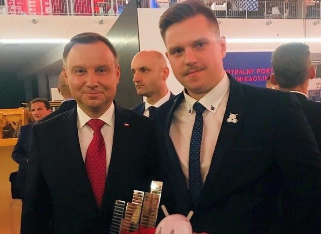 Pozycję białostockiego startupu na polskim rynku potwierdziła także m.in. Nagroda Prezydenta RP przyznana w listopadzie ub. roku firmie założonej przez absolwentów Politechniki Białostockiej. 