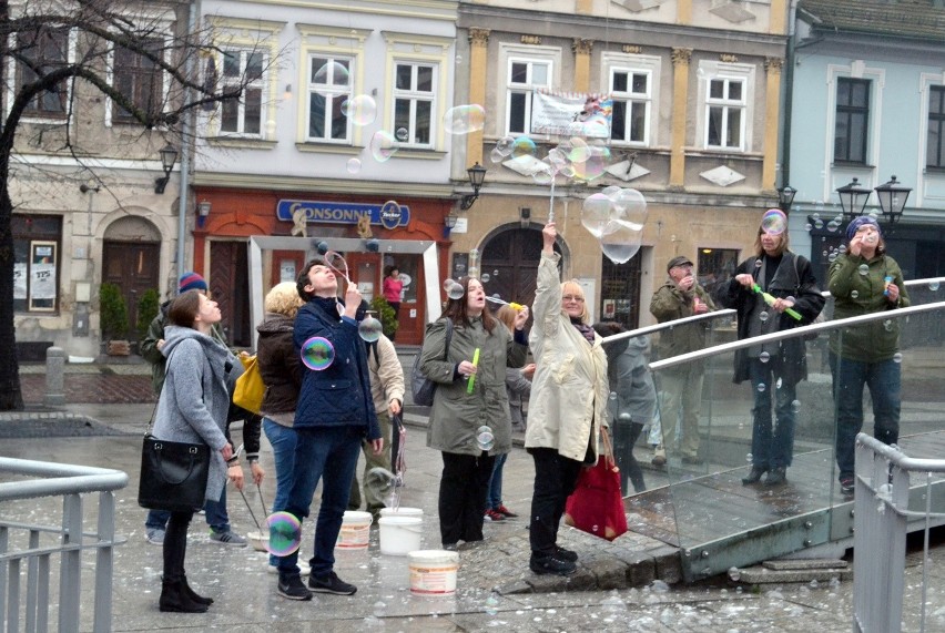 Manifestacji antyimigracyjnej w Bielsku-Białej towarzyszył...