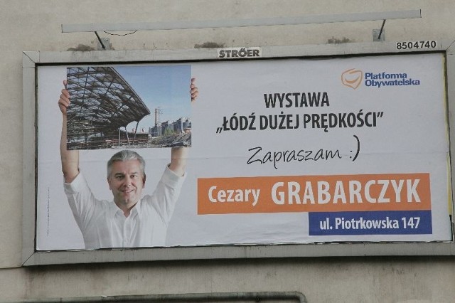 Cezary Grabarczyk reklamuje się nie jako były minister infrastruktury czy sprawiedliwości, ale... autor zdjęć.