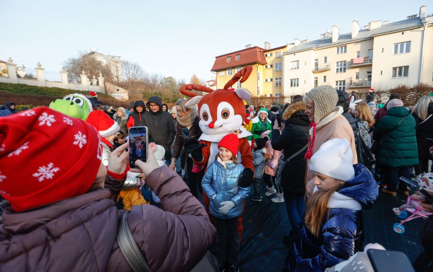 Wielka parada Świętego Mikołaja przeszła ulicami Rzeszowa [ZDJĘCIA]