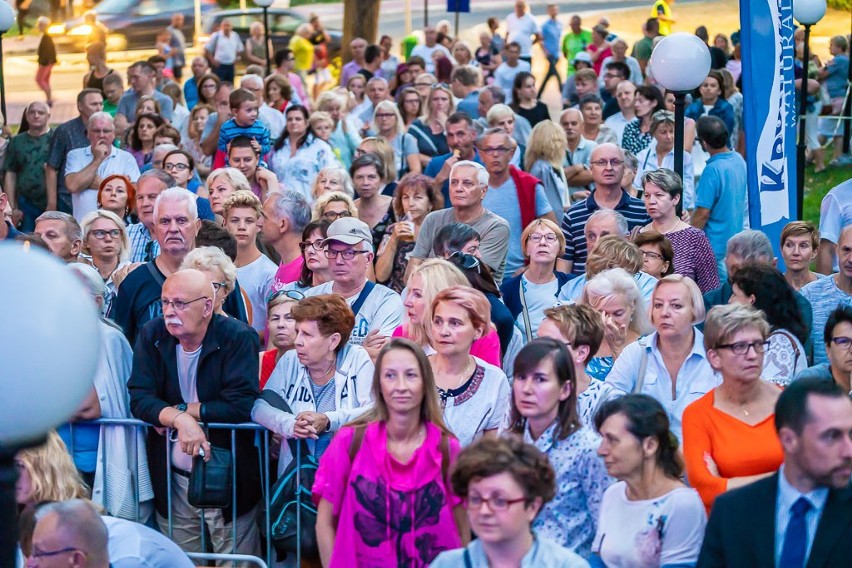 Krynica-Zdrój. Obrazy Nikifora „ożyły” podczas widowiska NIKI4LIVE