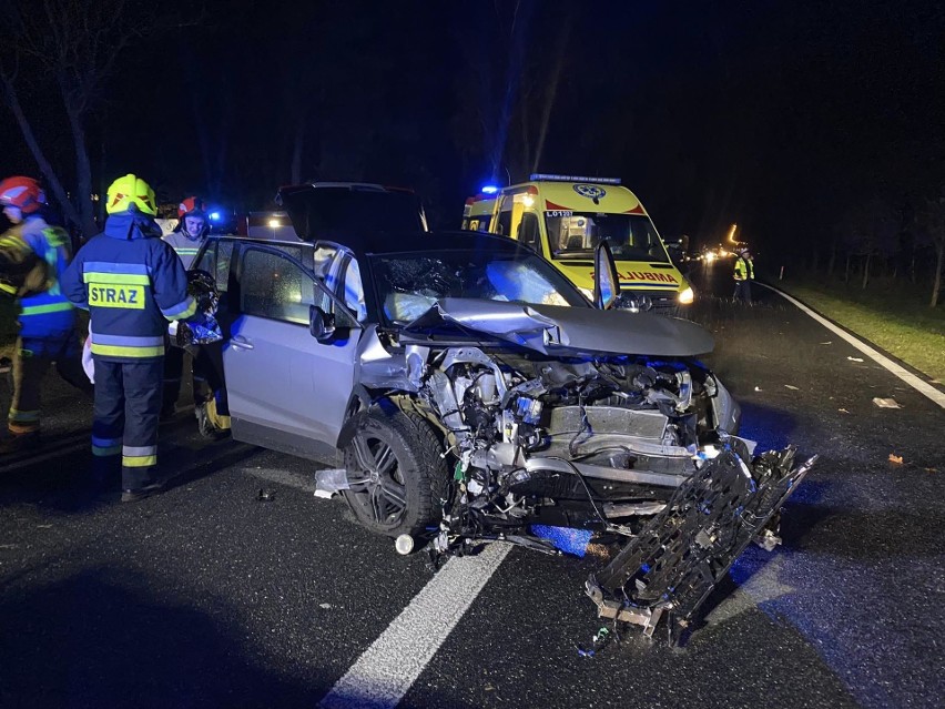 Groźny wypadek na drodze krajowej nr 19. Wśród poszkodowanych są dzieci