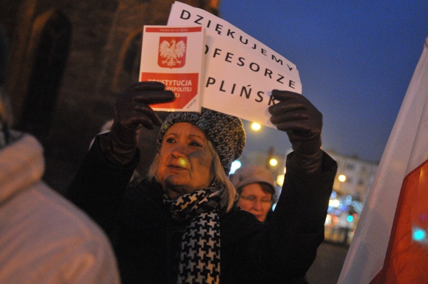 Na manifestację KOD w Gorzowie przyszło około 100 osób. - Ta...