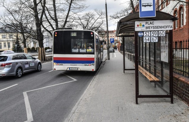 Projekt przygotowany przez bydgoskich drogowc&oacute;w zakłada nieznaczne przesunięcie przystanku al.Ossolińskich/plac Weyssenhoffa w kierunku placu Weyssenhoffa.