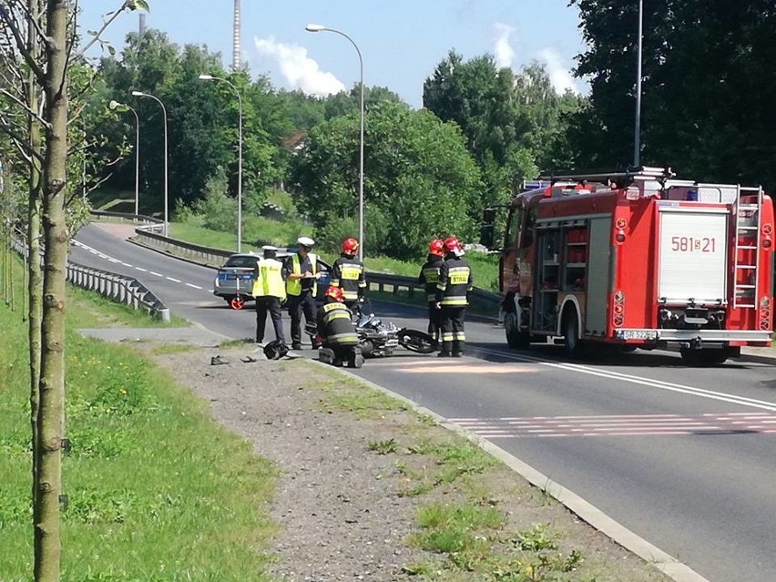 Wypadek na ulicy Góreckiego w Rybniku. Motocyklista trafił...
