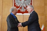Honorowy obywatel Malborka ponownie odznaczony przez prezydenta RP. Doktor Christian Meyl w Polsce północnej pomaga już 30 lat