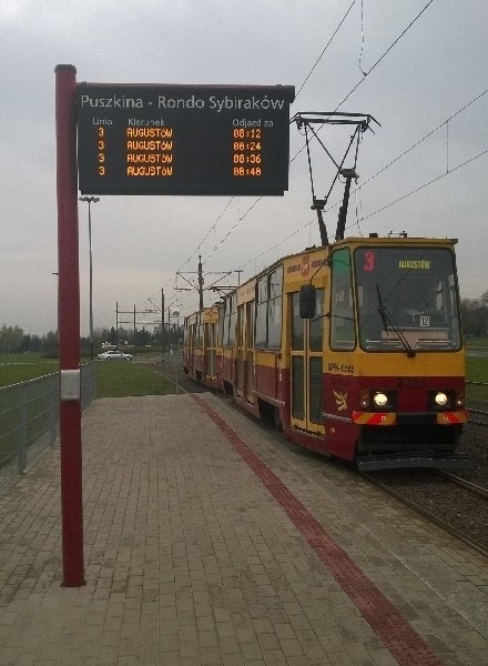 Elektroniczne tablice na przystankach przy ulicach Puszkina i Przybyszewskiego są testowane.