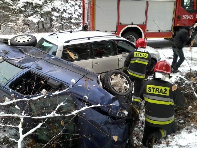 Ślisko na drogach. Zderzenie pod Sławnem