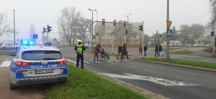 Policyjnie działania związane z Dniem Wszystkich Świętych...