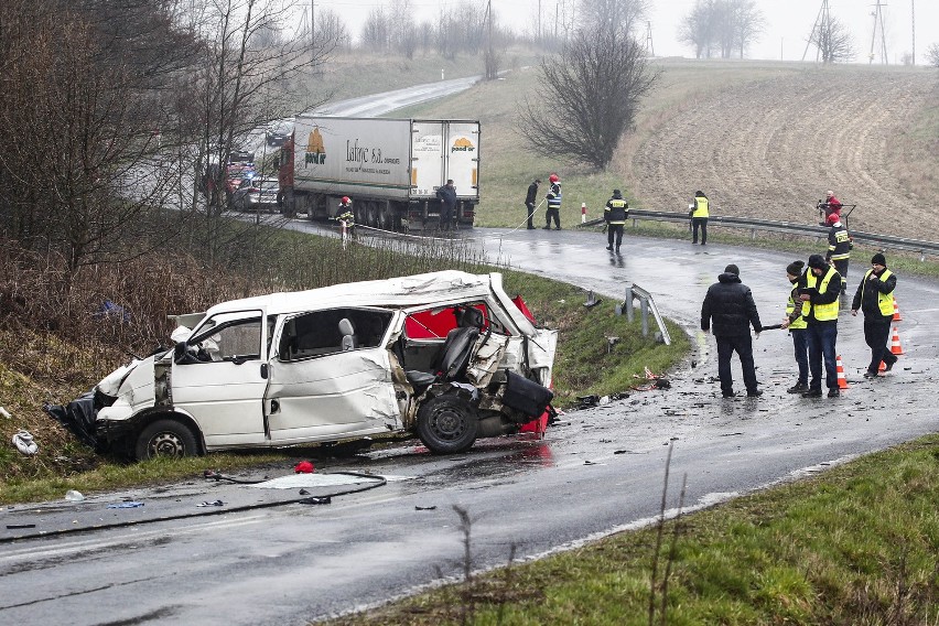 Pięciu podkarpackich piłkarzy zginęło w zderzeniu busa z ciężarówką w Weryni