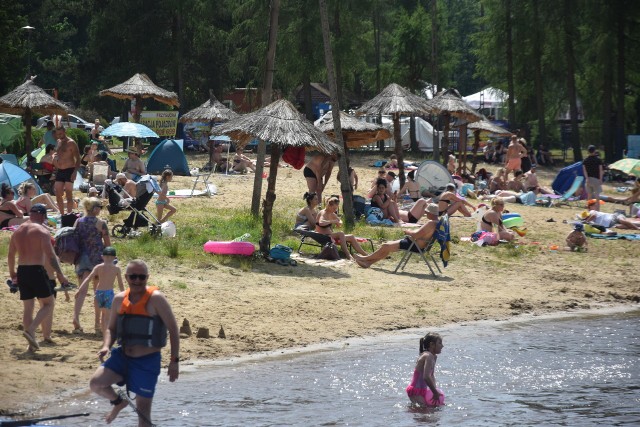 W niedzielę, 19 czerwca nad zalew Topornia koło Przysuchy przybyło mnóstwo ludzi