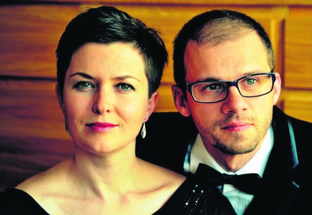 Agata Nowakowska-Gumiela oraz Tomasz Gumiela tworzą pianistyczne małżeństwo, które wystąpi w Stalowej Woli