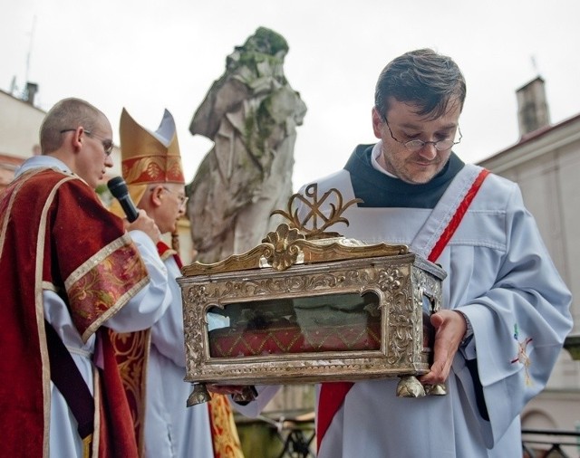 Wincentiada w Przemyślu obchodzona jest w ostatni weekend sierpnia. Nz. jeden z poprzednich obchodów, przygotowania do procesji z relikwiami św. Wincentego.