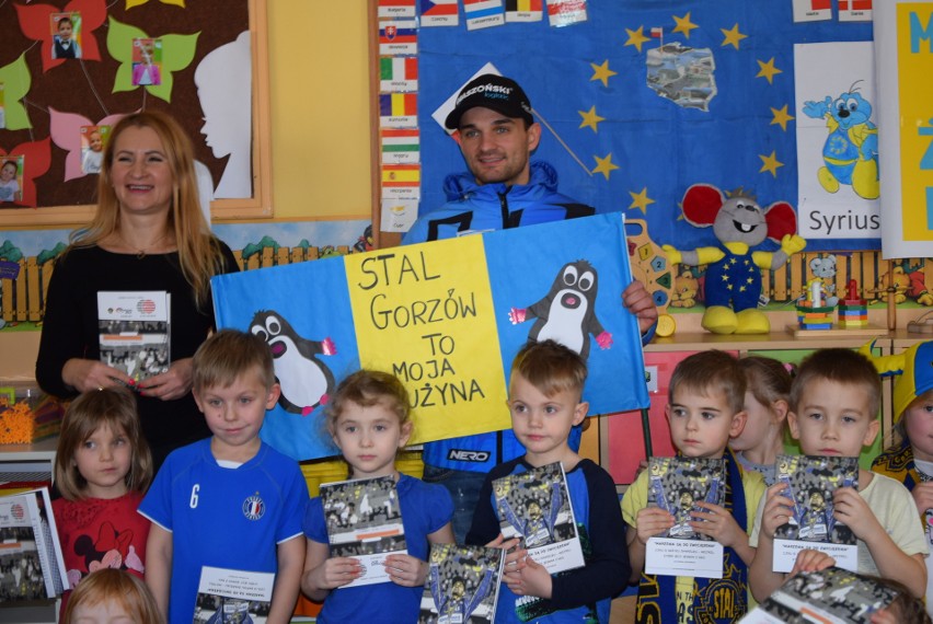 Bartosz Zmarzlik przekonywał dzieci, że "marzenia są do zwyciężenia" [ZDJĘCIA, WIDEO]