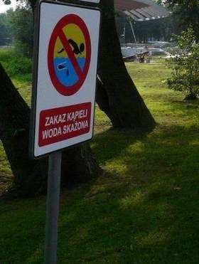 W jeziorach Miedwie i Ińsko nadal obowiązuje zakaz kąpieli.