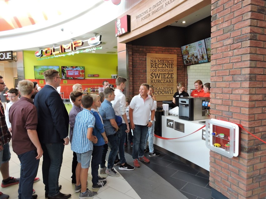 Otwarcie KFC w Ostrołęce zaplanowano na godz. 10. Już...