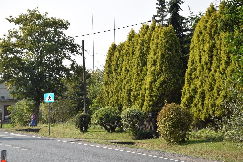 Rondo w Krzeszowicach zniszczy prywatne podwórko 