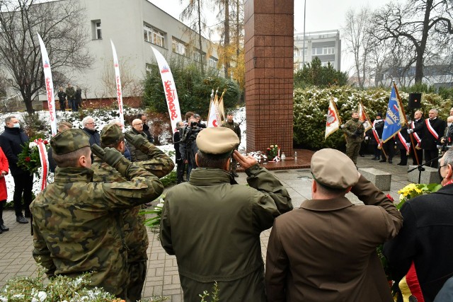 Wrocławianie oddali hołd ofiarom stanu wojennego.