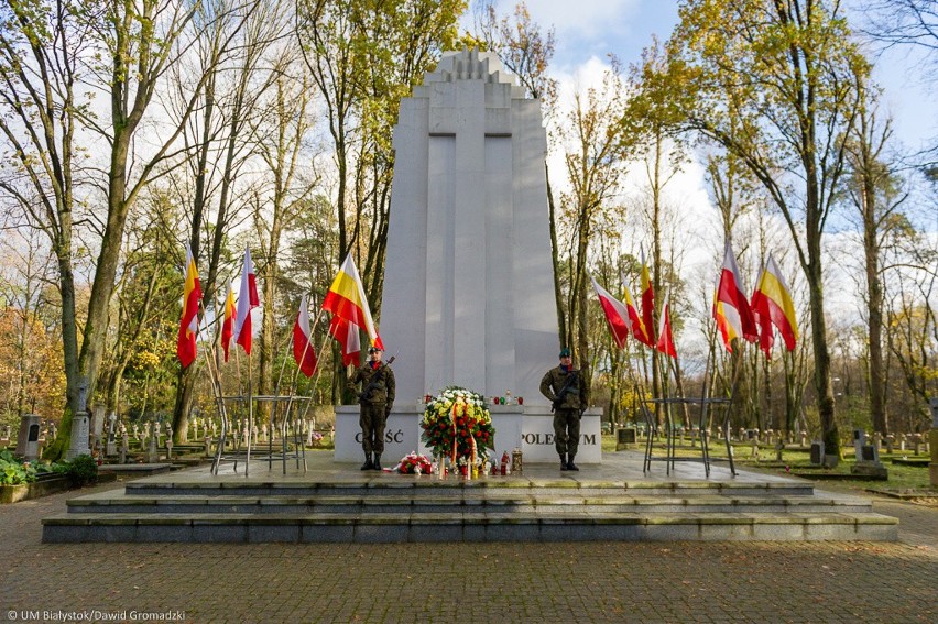 Cmentarz Wojskowy - zdjęcia archiwalne UM Białystok