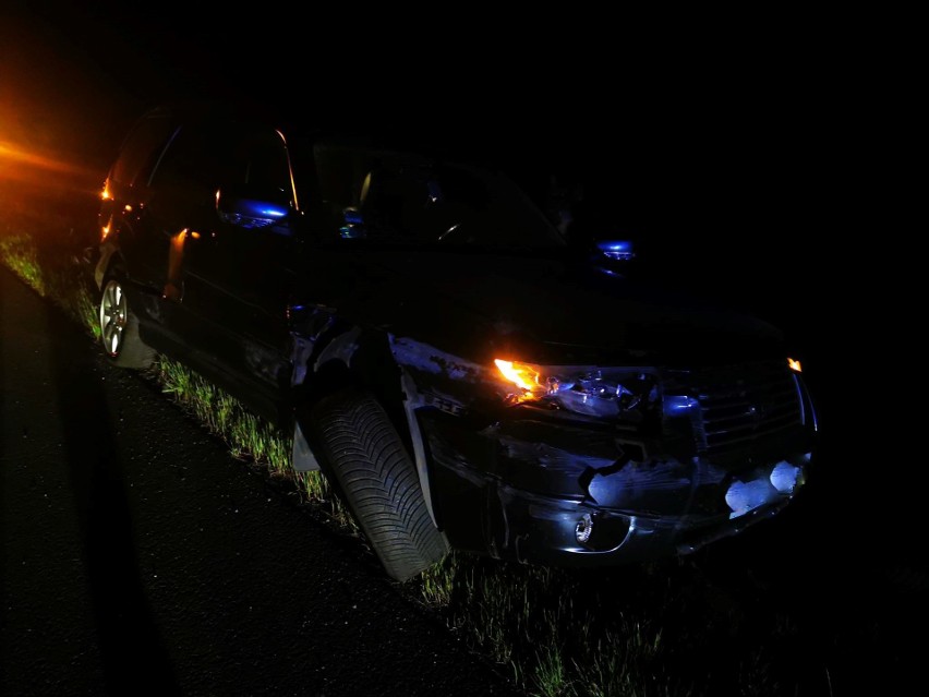 Wypadek na drodze S6. Samochód uderzył w barierki [ZDJĘCIA]