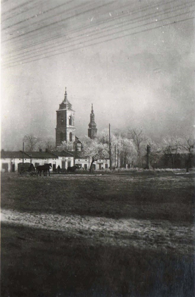 Zobacz, jak wyglądała Włoszczowa po II Wojnie Światowej. Tak żyli mieszkańcy po 1945 roku [ARCHIWALNE ZDJĘCIA]