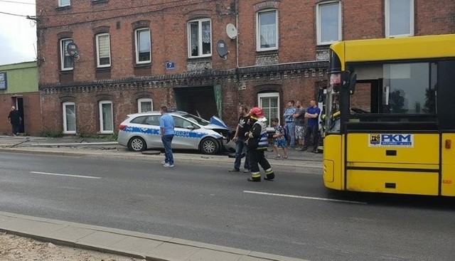 Wypadek radiowozu w Mysłowicach