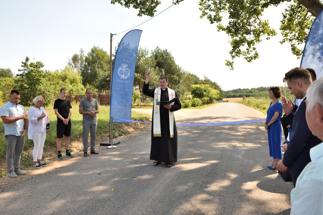 Nowa inwestycja w gminie Choroszcz. W Rogowie otwarto przebudowany odcinek drogi. Z rządowym dofinansowaniem