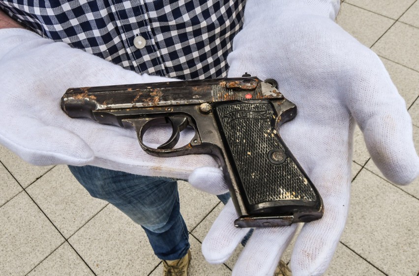 Oto pistolet Walther PP kaliber 7,65 mm znaleziony w...