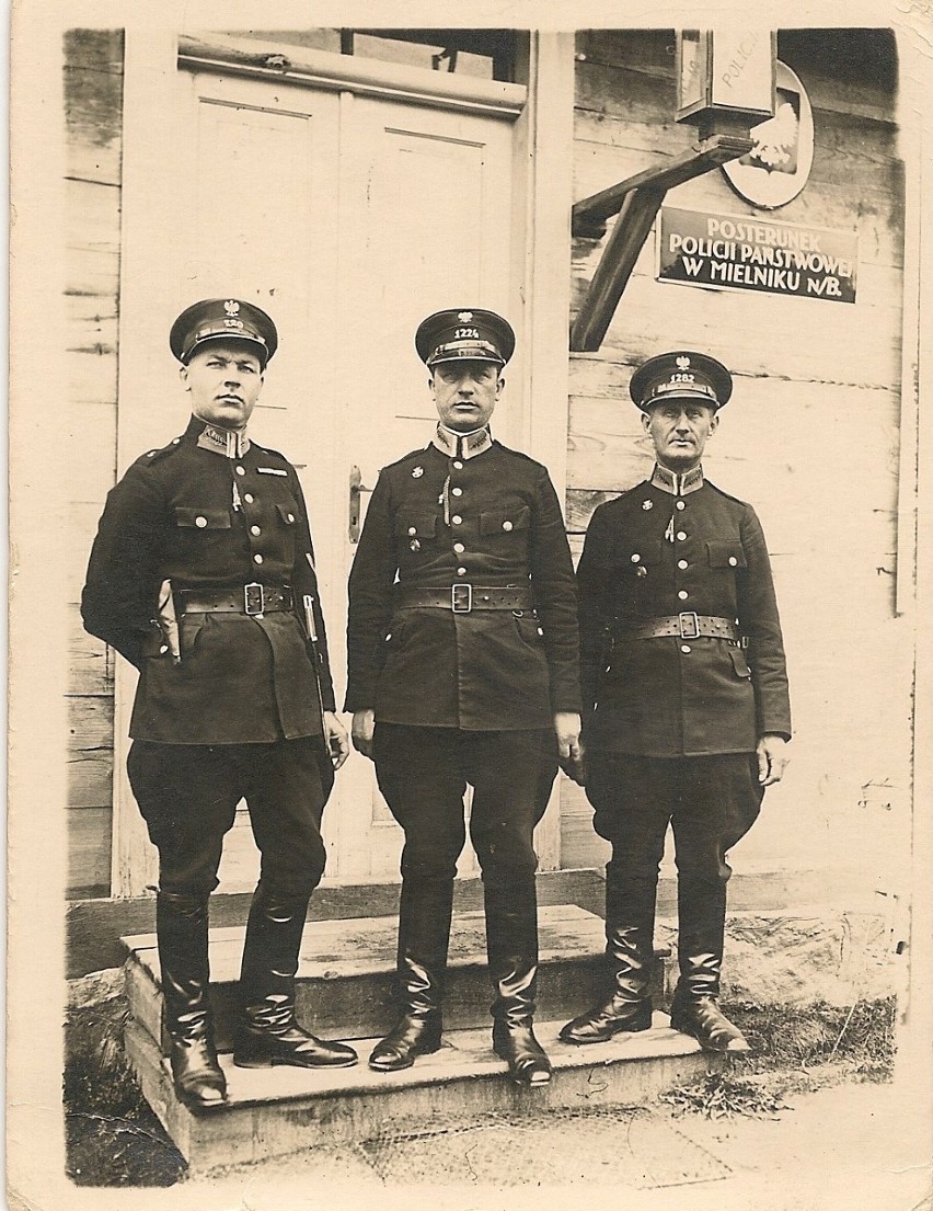 Załoga Posterunku Policji Państwowej w Mielniku nad Bugiem...