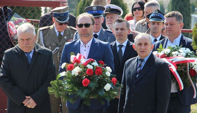 Kazimierza Wielka obchodziła 79. rocznicę zbrodni katyńskiej. Hołd pamięci ofiar tragedii z 1940 roku oddali przedstawiciele różnych środowisk i grup społecznych.