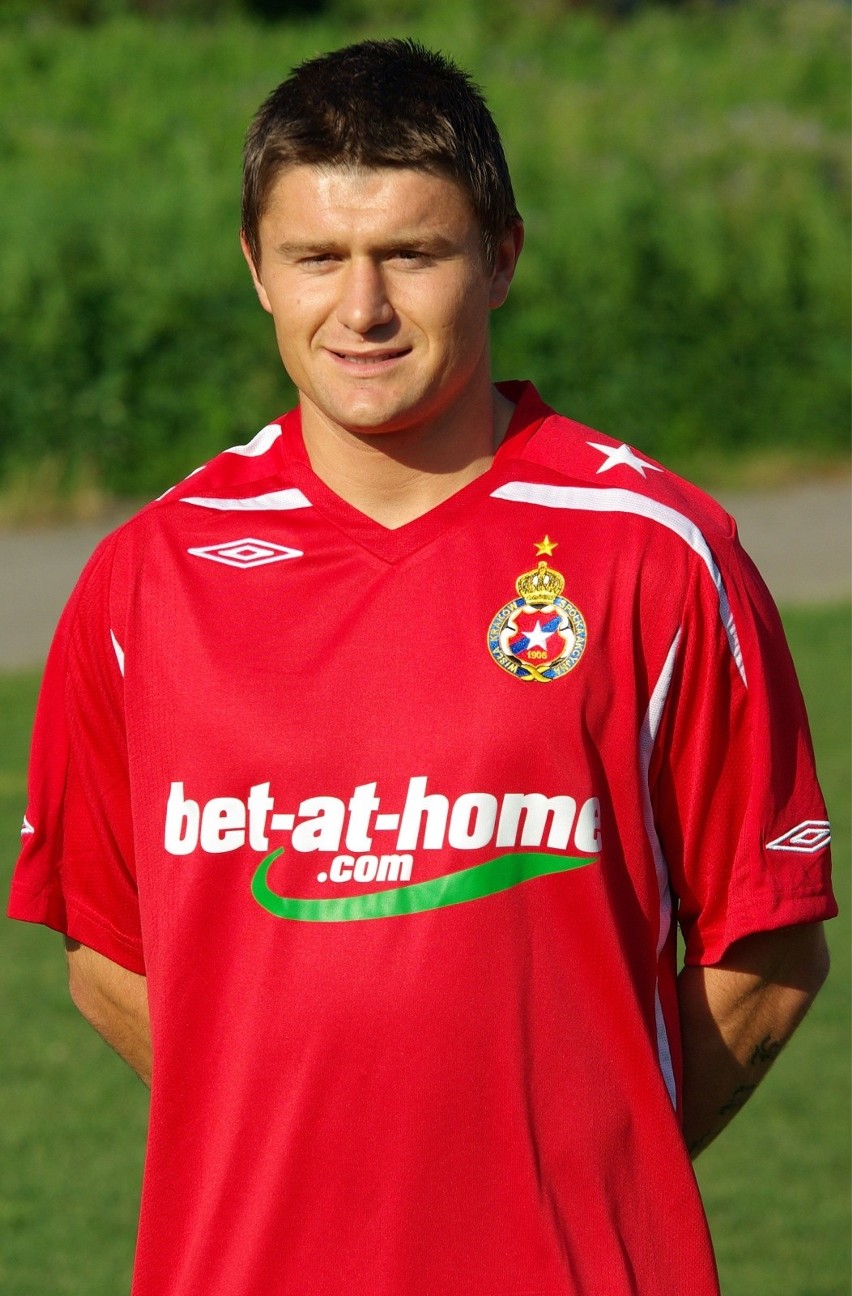 PIOTR ĆWIELONG...