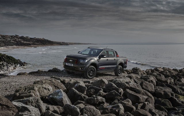 Ford Ranger ThunderNowa, ekskluzywna wersja najpopularniejszego pick-upa w Europie – Ford Ranger Thunder prezentuje „piorunującą” stylistykę i bogate wyposażenie.Fot. Ford