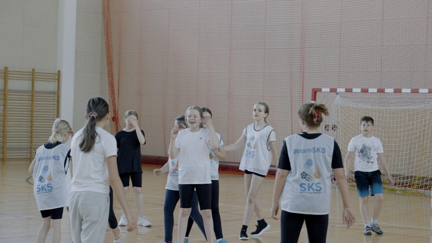 Zajęcia sportowe w gminie Oleśnica – przez zabawę do wyników