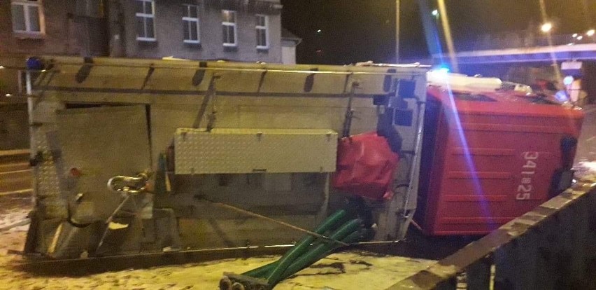 Wypadek wozu strażackiego w Słupsku