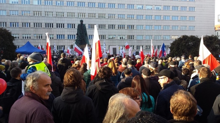 Manifestacja KOD w Katowicach