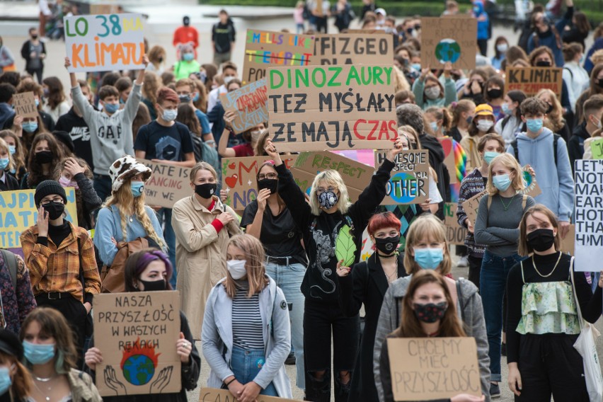 25 września w 30 miastach w Polsce odbył się Młodzieżowy...