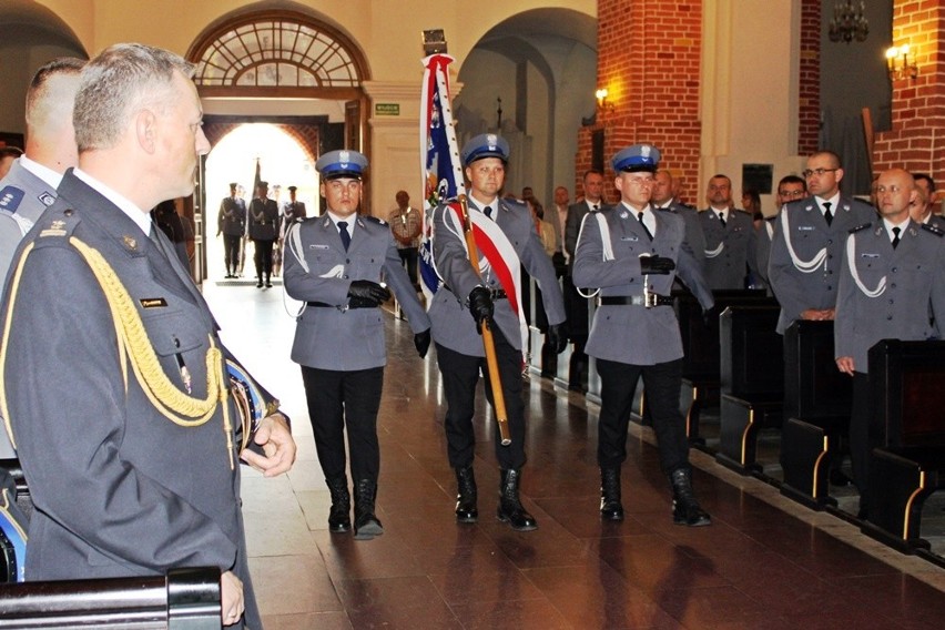 Sobotni apel był okazją do uhonorowania policjantów. Awanse...