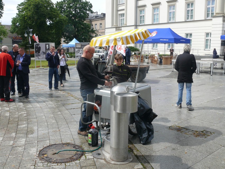 W Radomiu odbył się piknik historyczny Witryna Radomskiego Czerwca. Mimo nienajlepszej pogody odwiedziło go wielu mieszkańców miasta