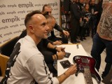 Behemoth w Empiku w łódzkiej Manufakturze. Nergal mówi o "ekstremalnym świętokradztwie"...