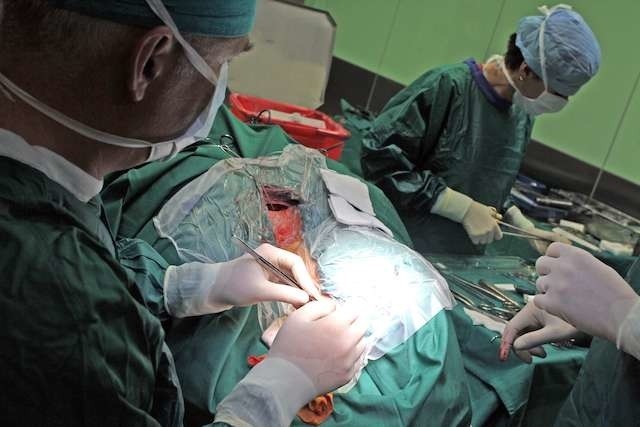 Operacja mózgu nowymOperacja mózgu nowym sposobem na walkę z nadmiernym łaknieniem - Szpital Wojskowy