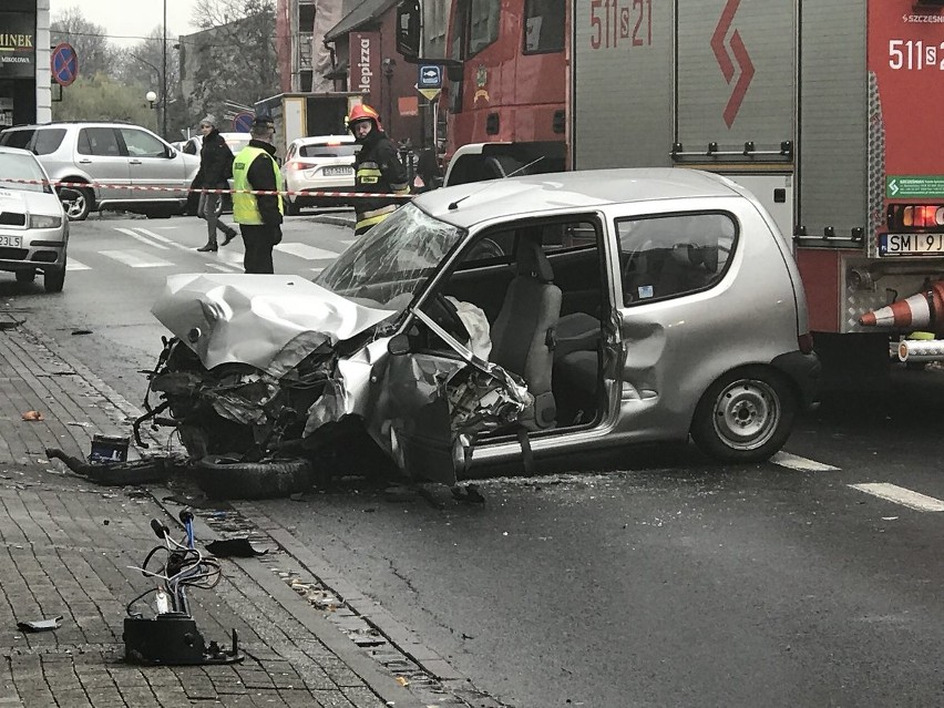 Wypadek w Mikołowie: kierująca  wjechała na...