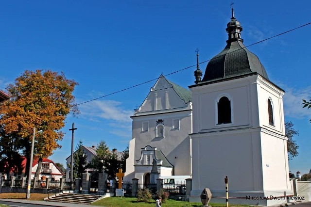 Kościół świętej Trójcy w parafii świętej Anny w Zaklikowie, gdzie odmawiana jest Septenna do świętego Józefa