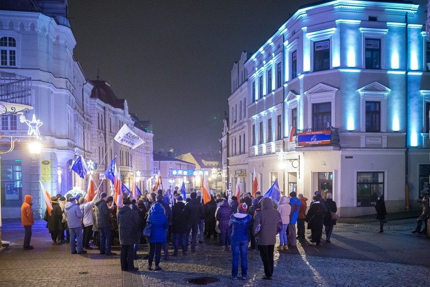 Tarnów. Kolejna manifestacja przeciwników rządu PiS