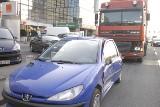 Wypadek na Mickiewicza: Tir staranował auto osobowe (aktual.)